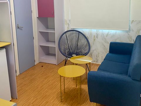 MOBILHOME 4 personnes - BASIC AC