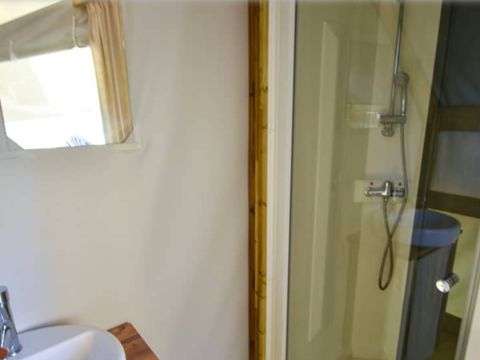 TENTE TOILE ET BOIS 4 personnes - Lodge 2 trèfles 2 chambres, 1 salle d'eau