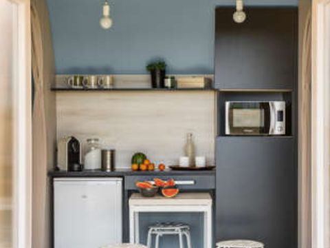 TENTE 4 personnes - Tente 2 trèfles 2 chambres - Sanitaire privé à proximité