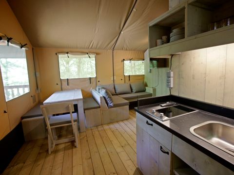 Tente en toile et en bois 5 personnes - Glamping Haritza