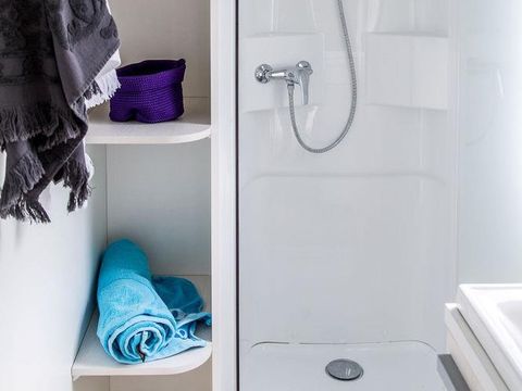 MOBILHOME 4 personnes -  2 chambres - TV - CLIM - PLANCHA