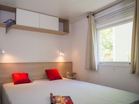 MOBILHOME 6 personnes - Premium - 3 chambres - TV - CLIM - PLANCHA