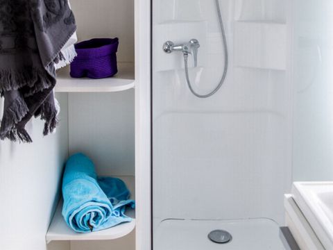 MOBILHOME 5 personnes - Home 2 chambres confort Clim 4/5 pers Merc