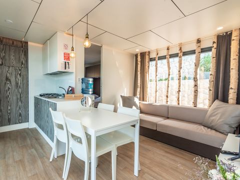 VILLA 4 personnes - Eco Luxury 2 chambres avec terrasse et vue mer