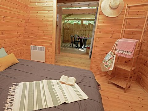 HÉBERGEMENT INSOLITE 2 personnes - POD CABANE. ECO