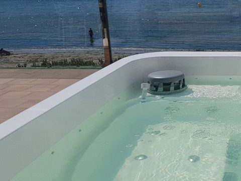 BUNGALOW 6 personnes - Premium Plus BUNGALOW 6 personnes - Premium Plus