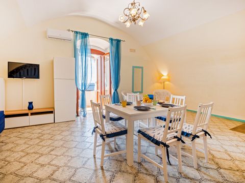 APPARTEMENT 5 personnes - Appartement Libeccio Tour Turbolo au deuxième étage