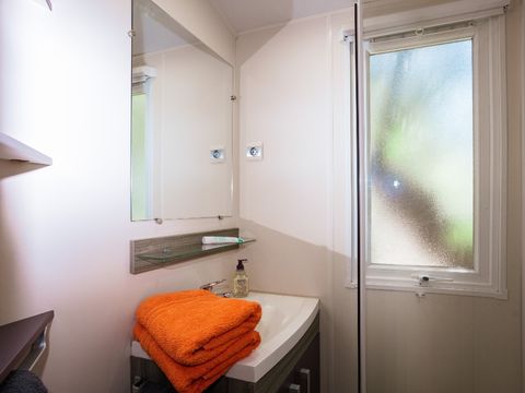 MOBILHOME 4 personnes - LOISIR CONFORT FAMILY prix pour 4 personnes