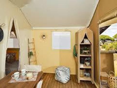 BUNGALOW TOILÉ 4 personnes - JUNGLE LODGE sans sanitaires, sans eau