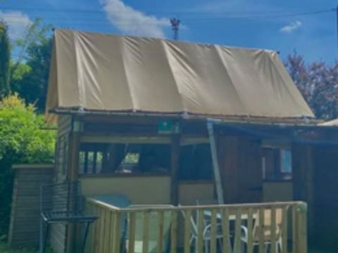 CHALET 4 personnes - La Cabane avec Sanitaires. Arrivée 16h Départ 10h. Max