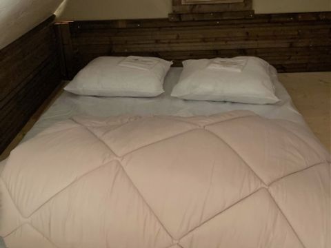 CHALET 4 personnes - La Cabane avec Sanitaires. Arrivée 16h Départ 10h. Max