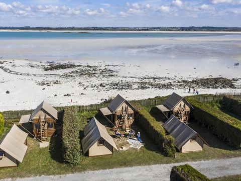 TENTE TOILE ET BOIS 4 personnes - Bivouac Insolite 2 chambres