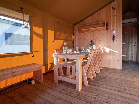 TENTE TOILE ET BOIS 7 personnes - Sun Lodge Taiga et Kambi