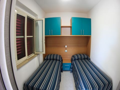 APPARTEMENT 4 personnes - TRILO 4 STANDARD (plage à 300 mètres)