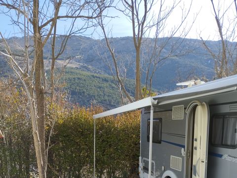 CARAVANE 4 personnes - Camping car intégral Dethleffs