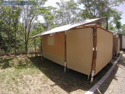 HÉBERGEMENT INSOLITE 3 personnes - VACARES glamping tente de luxe