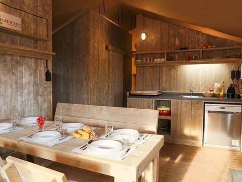 Tente en toile et en bois 6 personnes - Tente Safari Lodge | 3 Ch. | 6 Pers. | Terrasse surélevée | Clim.