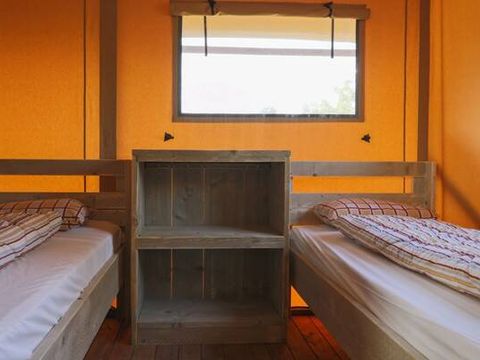 Tente en toile et en bois 6 personnes - Tente Safari Lodge | 3 Ch. | 6 Pers. | Terrasse surélevée | Clim.