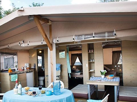 TENTE TOILE ET BOIS 5 personnes - Tente Super Lodge | 2 Ch. | 4/5 Pers. | 1 SDB