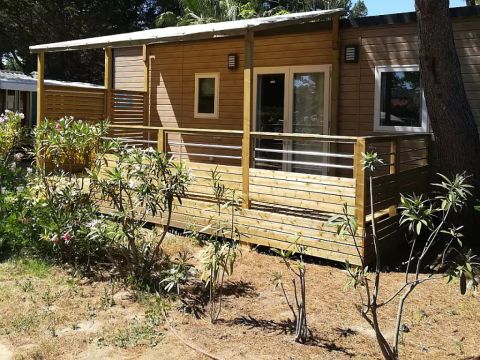 Bungalow 6 personnes - Mobil-home | Premium | 3 Ch. | 6 Pers. | Terrasse surélevée | 1 SDB | Clim.