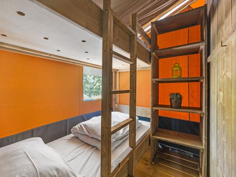 TENTE TOILE ET BOIS 4 personnes - Aminess Maravea - Tente Safari + sanitaires (4P)