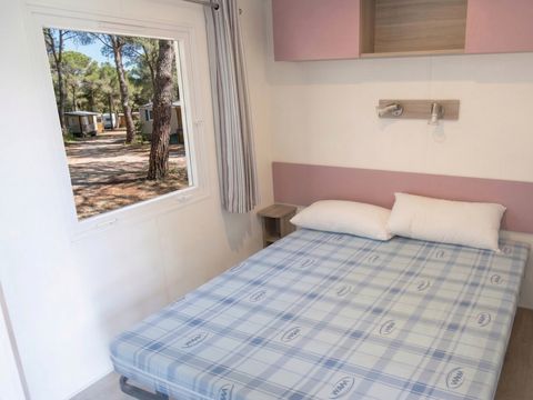 MOBILHOME 4 personnes - BASIC - CLIM - DRAPS - SERVIETTE - WIFI