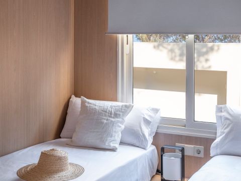 MOBILHOME 4 personnes - BASIC FAMILY - CLIM - DRAPS - SERVIETTE - WIFI