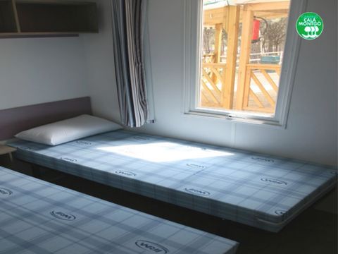 MOBILHOME 4 personnes - BASIC - CLIM - DRAPS - SERVIETTES - WIFI