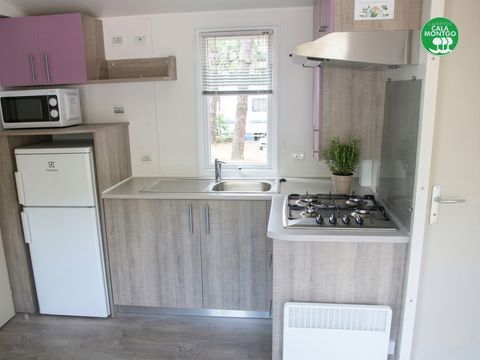 MOBILHOME 4 personnes - BASIC - CLIM - DRAPS - SERVIETTE - WIFI