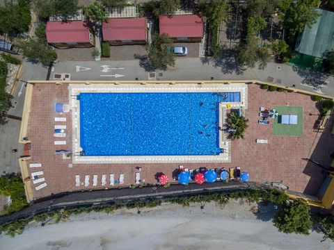 Camping Presa Vinuela - Camping Málaga