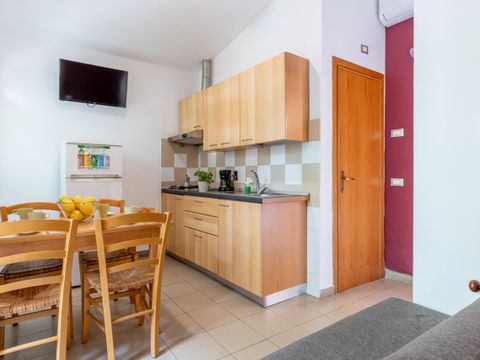 BUNGALOW 4 personnes - prix pour 2 personnes