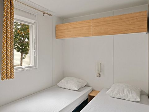 MOBILHOME 6 personnes - Premium | 3 Ch. | 6 Pers. | Terrasse surélevée | 2 SDB | Clim.