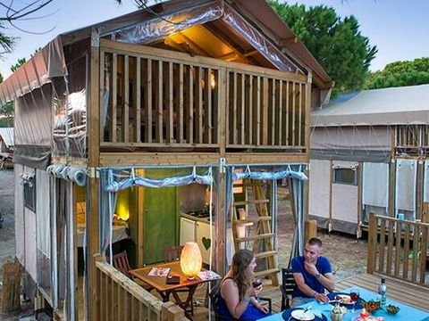 TENTE 4 personnes - Lodge | 2 Ch. | 4 Pers. | Terrasse surélevée non couverte