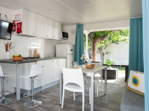 LODGE 4 personnes - Lodge Superior Animaux Admis