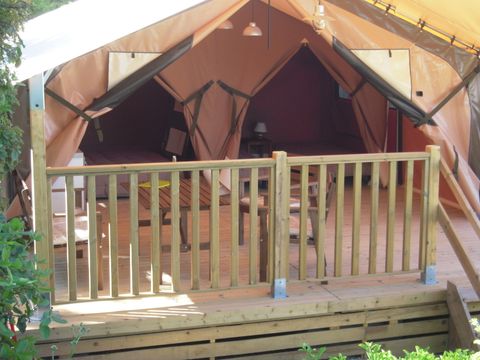 TENTE 4 personnes - LODGE - Sans sanitaires