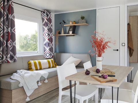 MOBILHOME 4 personnes - Confort - 2 chambres - TV