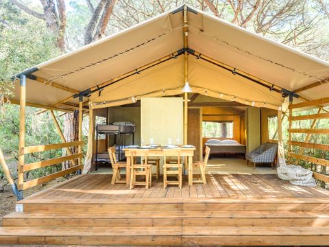 Tente en toile et en bois 6 personnes - Big Country Lodge