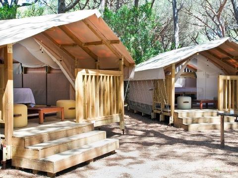 Tente en toile et en bois 2 personnes - Mini Lodge - sans sanitaire