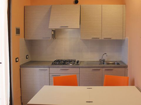 BUNGALOW 7 personnes - TIPO C (2 bungalows collés : 2 cuisines, 2 sdb)