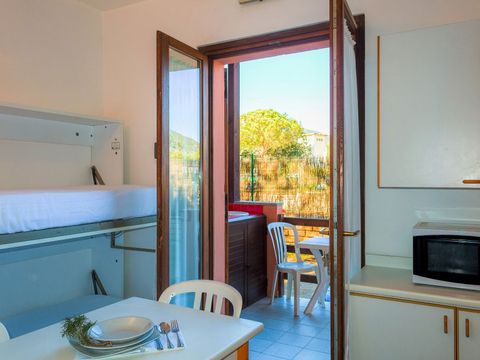 BUNGALOW 7 personnes - TIPO C (2 bungalows collés : 2 cuisines, 2 sdb)