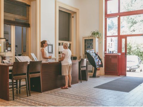 Appart'Hôtel Le Splendid d'Allevard - Camping Isère - Image N°4