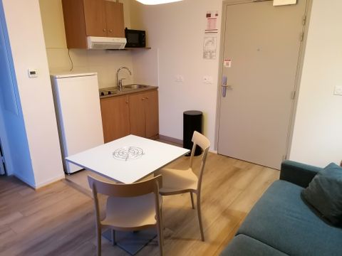 STUDIO 4 personnes - Grand studio 4 pers