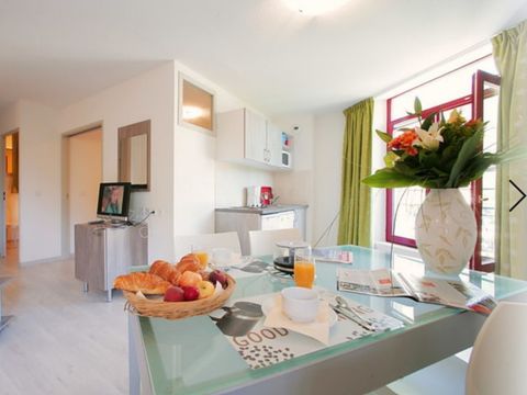 APPARTEMENT 4 personnes - Supérieur