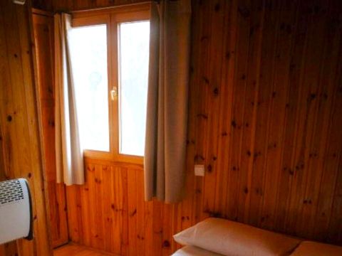 BUNGALOW 2 personnes - Bungalow pas de cuisine lit double