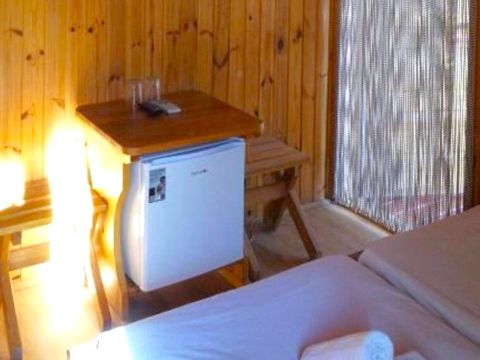 BUNGALOW 2 personnes - Bungalow pas de cuisine lits simples