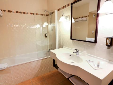 Hôtel & Résidence La Villa du Lac - Camping Ain - Image N°20