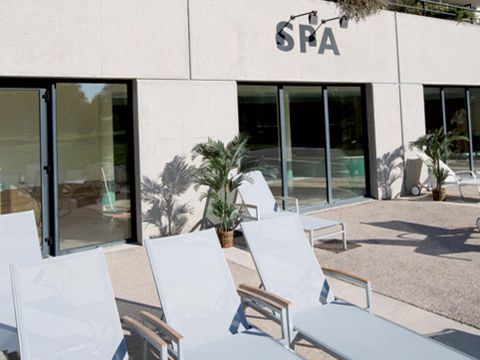 Hôtel & Résidence La Villa du Lac - Camping Ain - Image N°14