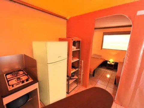 TENTE 4 personnes - Toilé meublé 20m² - 2 chambres - sans sanitaires