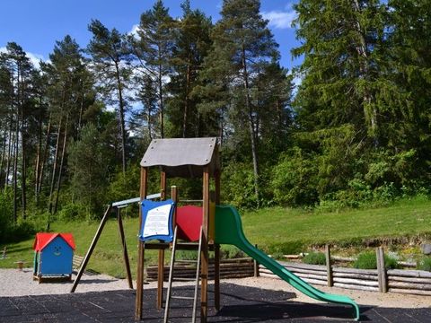 VVF Villages - Le Fjord Jurassien - Maisod - Camping Jura - Image N°5