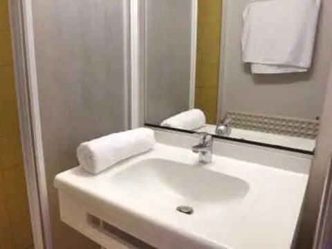 GÎTE 8 personnes - 3 Pièces 8 Personnes